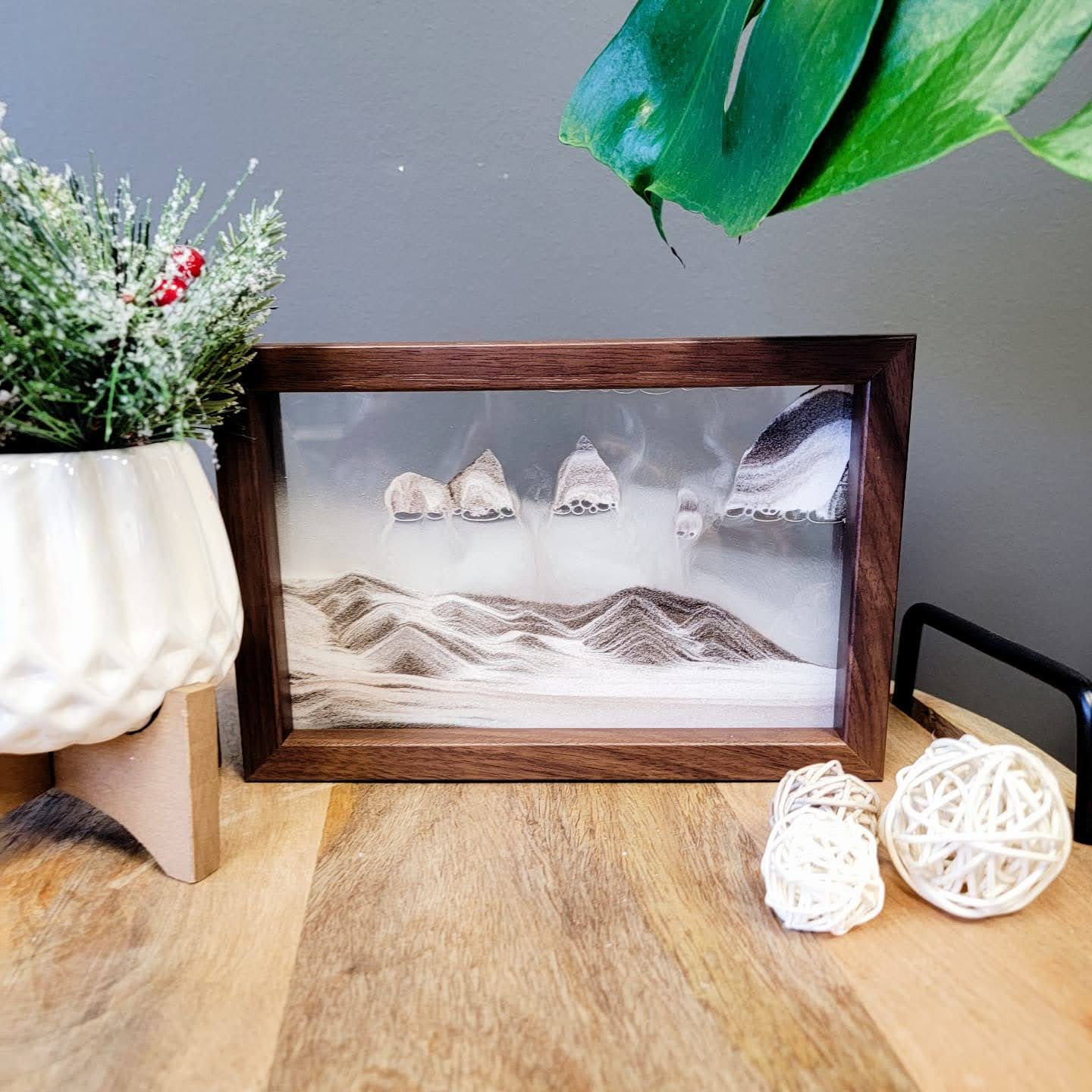 Horizon Series Moving Sand Art